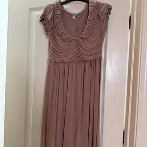 Chic Mauve Ruffled Midi Dress
